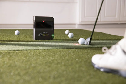 SKYTRAK GOLF LAUNCH MONITOR
